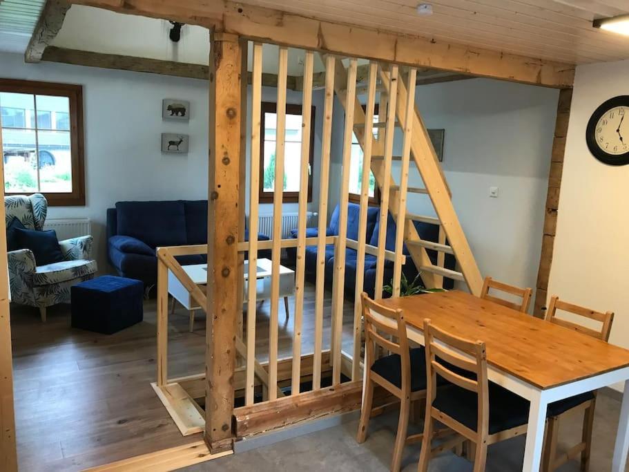 La Maisonnette : Charmante Maison Independante Salgesch ภายนอก รูปภาพ